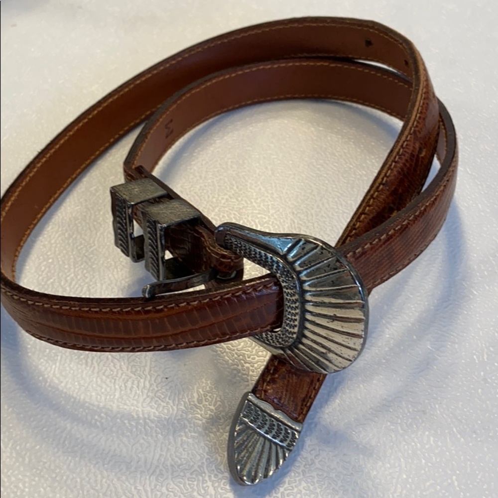 women’s banana republic Bell antique silver bkl M